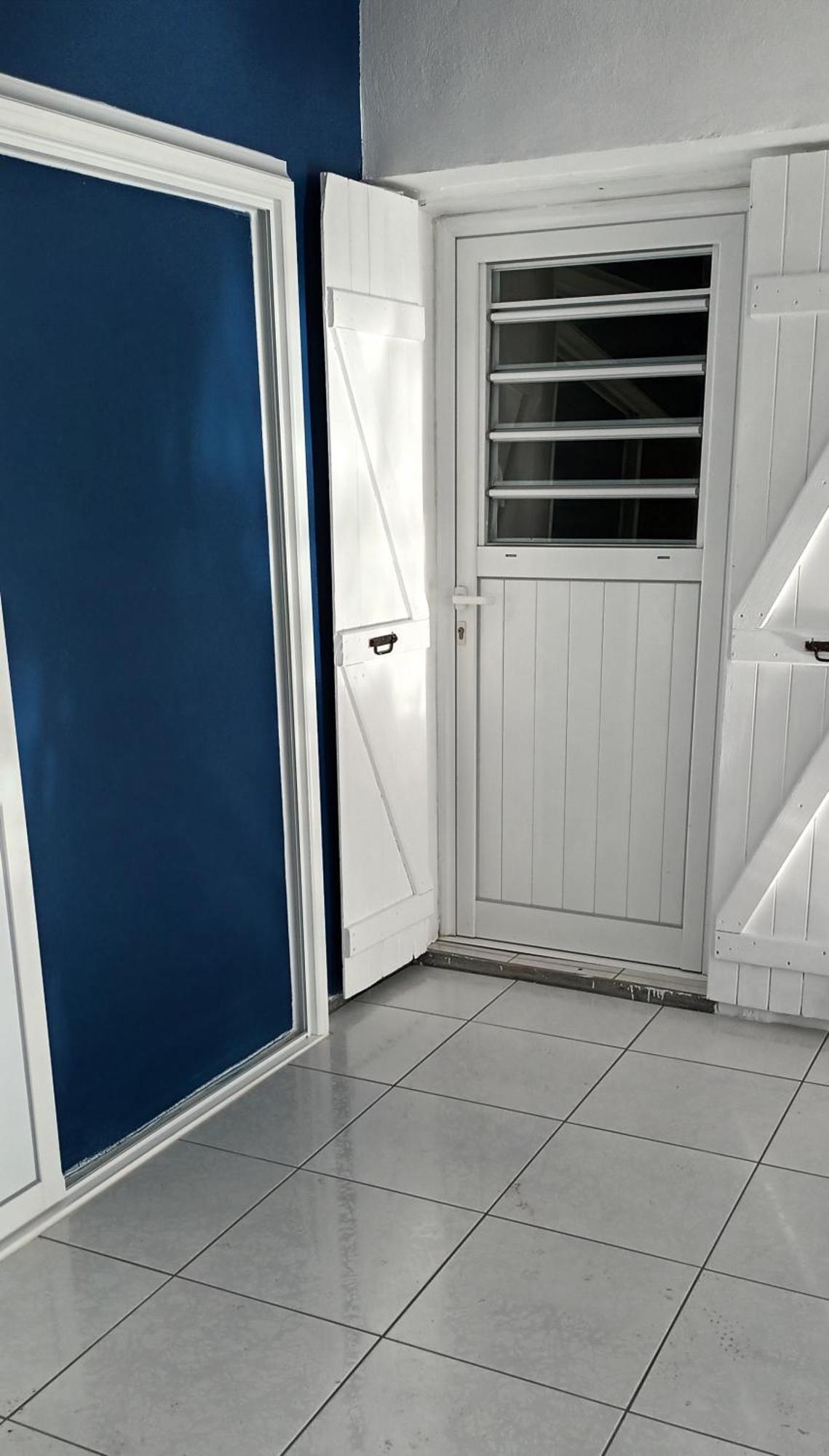 Chambre Climatisee Bouillante Luaran gambar